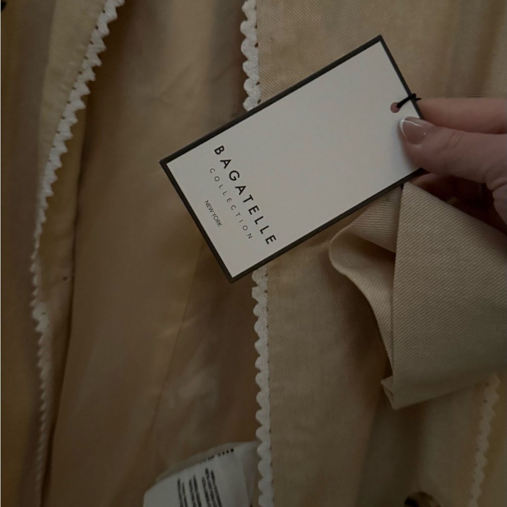 Beige Trench Coat with White Scalloped Trim by - Picture 2 of 4